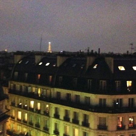 Amazing Eiffel Views At Cool Central Area Apartment Paris Bagian luar foto